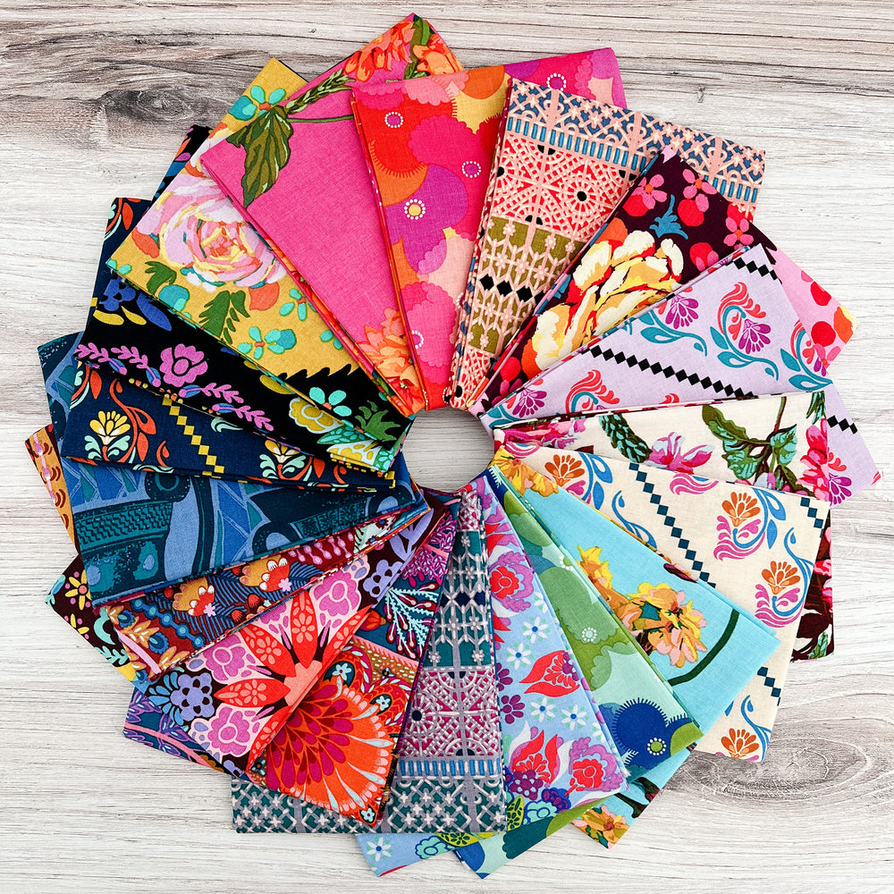 Free spirit deals fat quarter bundle assorted designers